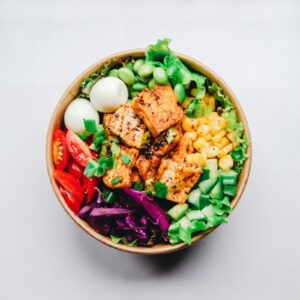 Cardápio semanal saudável com bowl colorido e nutritivo