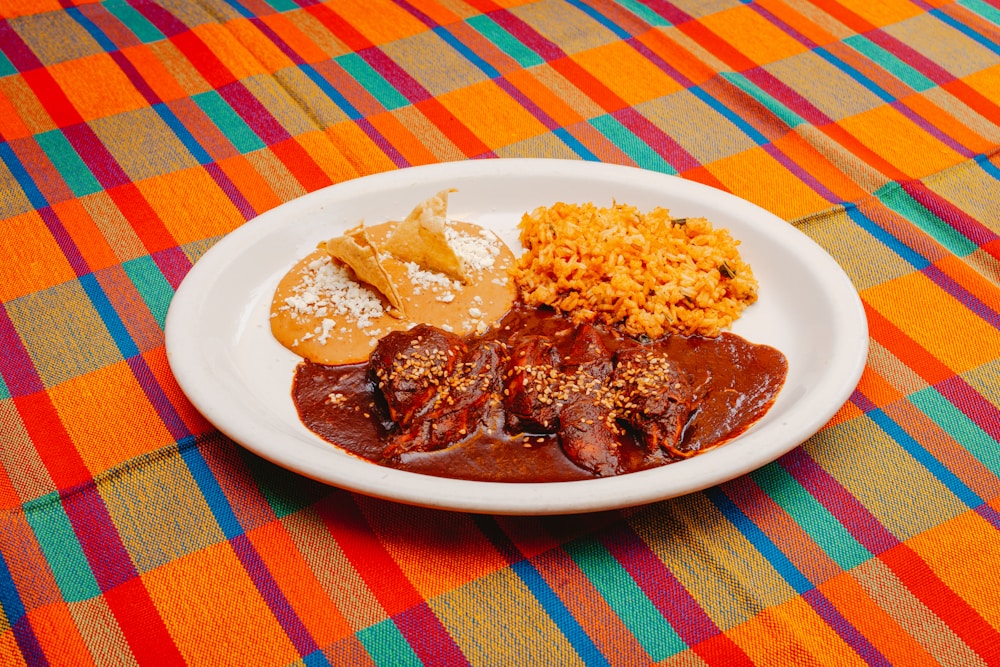 Prato de comida brasileira reconhecido pela IA do ContaCal